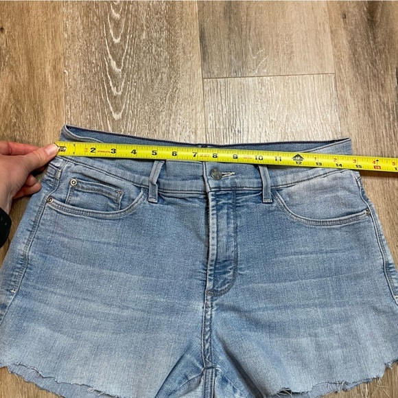 NYJD Cutt Off Shorts Size 6 Jeans Womens Blue Denim Cotton Flat Front Light Blue - Picture 7 of 14